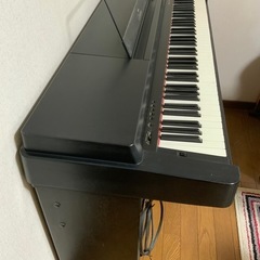 電子ピアノ(ヤマハ クラビノーバ)の画像