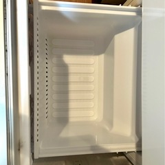 SHARP 冷蔵庫　1〜2人用の画像