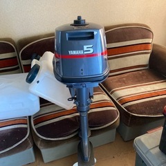 ヤマハ船外機５馬力の画像
