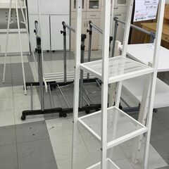 ★リユースのサカイ千葉中央店★期間限定割引有  ラック ホワイト H147×D36×W35 クリーニング済み TC4197の画像