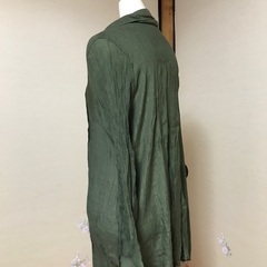 モスグリーン　光沢あり　ロング　オシャレの画像