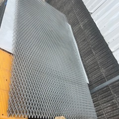 鉄板　足場　エキスパンドメタル一枚3500の画像