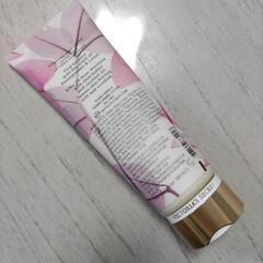 新品 Victoria's Secret ボディローション 236mlの画像