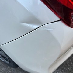フィットハイブリッドLの画像