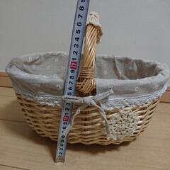 可愛いカゴの画像