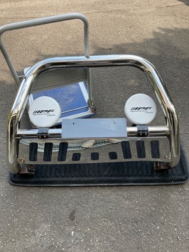 ダイハツハイゼットトラック　グリルガード　フォグ付き