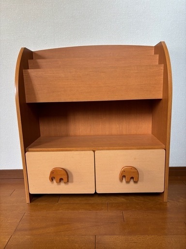 木製 絵本棚 ゾウの取っ手付き おもちゃ収納