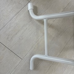 折りたたみ丸椅子の画像