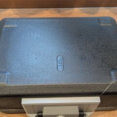 Sentry セントリー 1160BK ポータブル 耐火保管庫 金庫 W387×D308×H159mm 7Lの画像