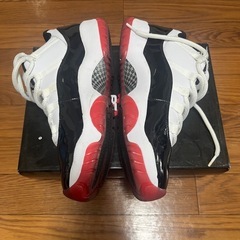 NIKE AIR JORDAN 11ジムレッドの画像