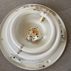 差し上げます！東芝　シーリングライト　替え電灯付　の画像