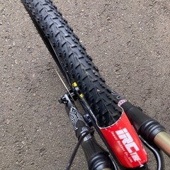 Specialized Stumpjumperのマウンテンバイク、26インチ、フルサスペンションの画像