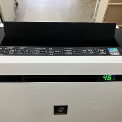 I2508-346  シャープ 除加湿
空気清浄機　KC-HD70-W  2018年製　通電確認済　キズ汚れ有りの画像