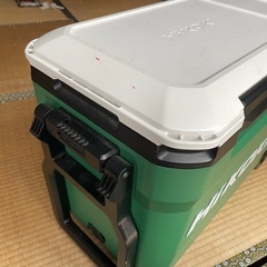 ハイコーキ　コードレス冷温庫　ジャンクの画像