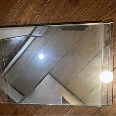 ホワイト3段 ガラスショーケースの画像