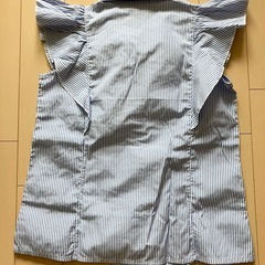ストライプ柄　フリルシャツ　150　の画像