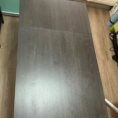 IKEA ダイニングテーブル 伸縮の画像