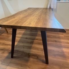 美品✨ダイニングテーブル(6人可)の画像