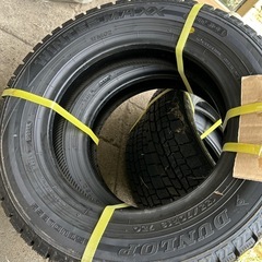 新品冬タイヤ4本の画像