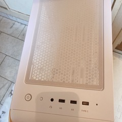 SilverStone ミドルタワーケーSSTSEA1GW-Gゴールド動作未確認の画像