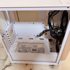 SilverStone ミドルタワーケーSSTSEA1GW-Gゴールド動作未確認の画像