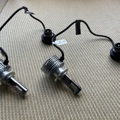 HID屋　LEDヘッドライト　D4R 専用　6500Kホワイト　35W２本セット　新品未使用の画像