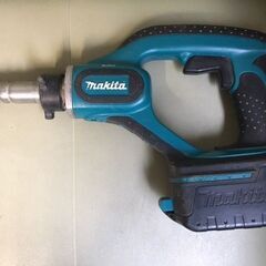 【動作確認済み・美品/良品】 makita/マキタ　14.4V 充電式コンクリートバイブレータ　VR3540DZ（本体のみ）　カクハン機・撹拌機の画像