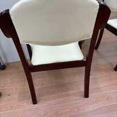 ☆ドリーム荒牧店☆☆ジモティー割引有☆ 肘置き付ダイニングチェアの画像
