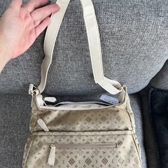 CREAショルダーバッグの画像