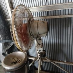 業務用扇風機の画像