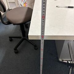 机（会議用、作業台）の画像