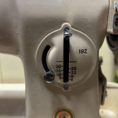 SINGER 192 職業用ミシンの画像