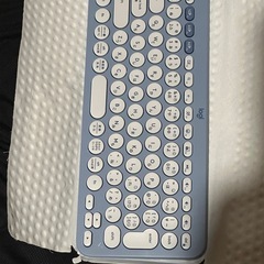 Logicool┊Bluetoothキーボード┊ほぼ未使用┊美品┊おまけつきの画像