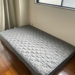 【完全未使用】セミダブルマットレスの画像