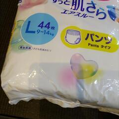 オムツ 未開封と開封済みの画像