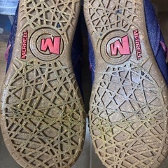 Merrell パープル スリッポン　23.5
の画像
