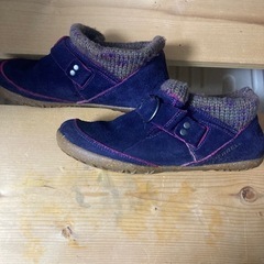 Merrell パープル スリッポン　23.5
の画像