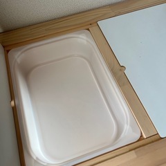 IKEA フリサット子供用テーブル、椅子の画像