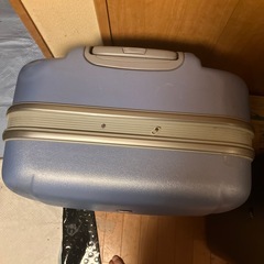 スーツケースの画像