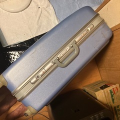 スーツケースの画像
