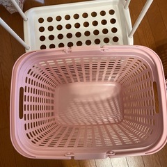 洗濯機カゴ　ラック　ランドリーバスケット　の画像