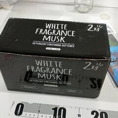 0812-222 ホワイトフレグランスムスク 柔軟剤入り洗剤
