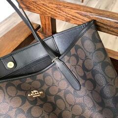 COACH トートバッグの画像