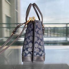 COACH モリー トートバッグの画像