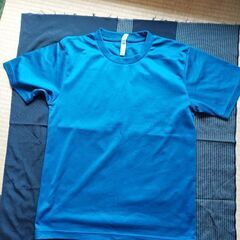 ユニセックス　半袖Tシャツ　ポリエステル100%  の画像