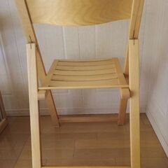『無印良品』木製折り畳み椅子1脚 の画像