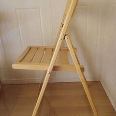 『無印良品』木製折り畳み椅子1脚 の画像