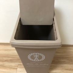 45ℓ ゴミ箱の画像