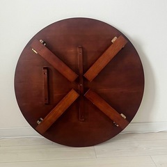 折りたたみ式ローテーブル(直径70cm × 高さ30.5cm)の画像