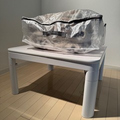 【美品】正方形リバーシブルこたつとコタツ布団セットの画像